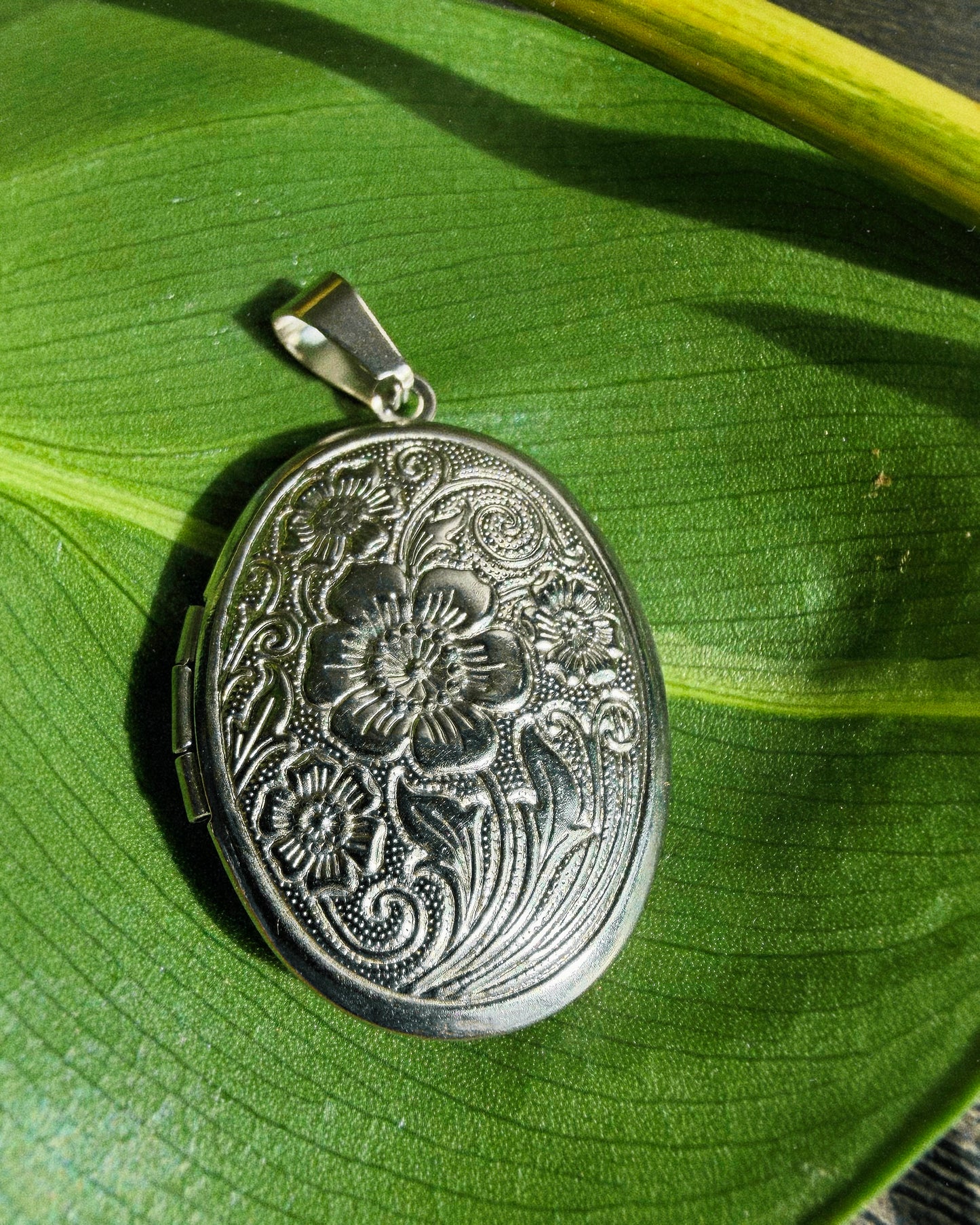 Stainless Flora Locket Pendants